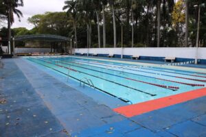 Abertas inscrições para natação infantil em Limeira