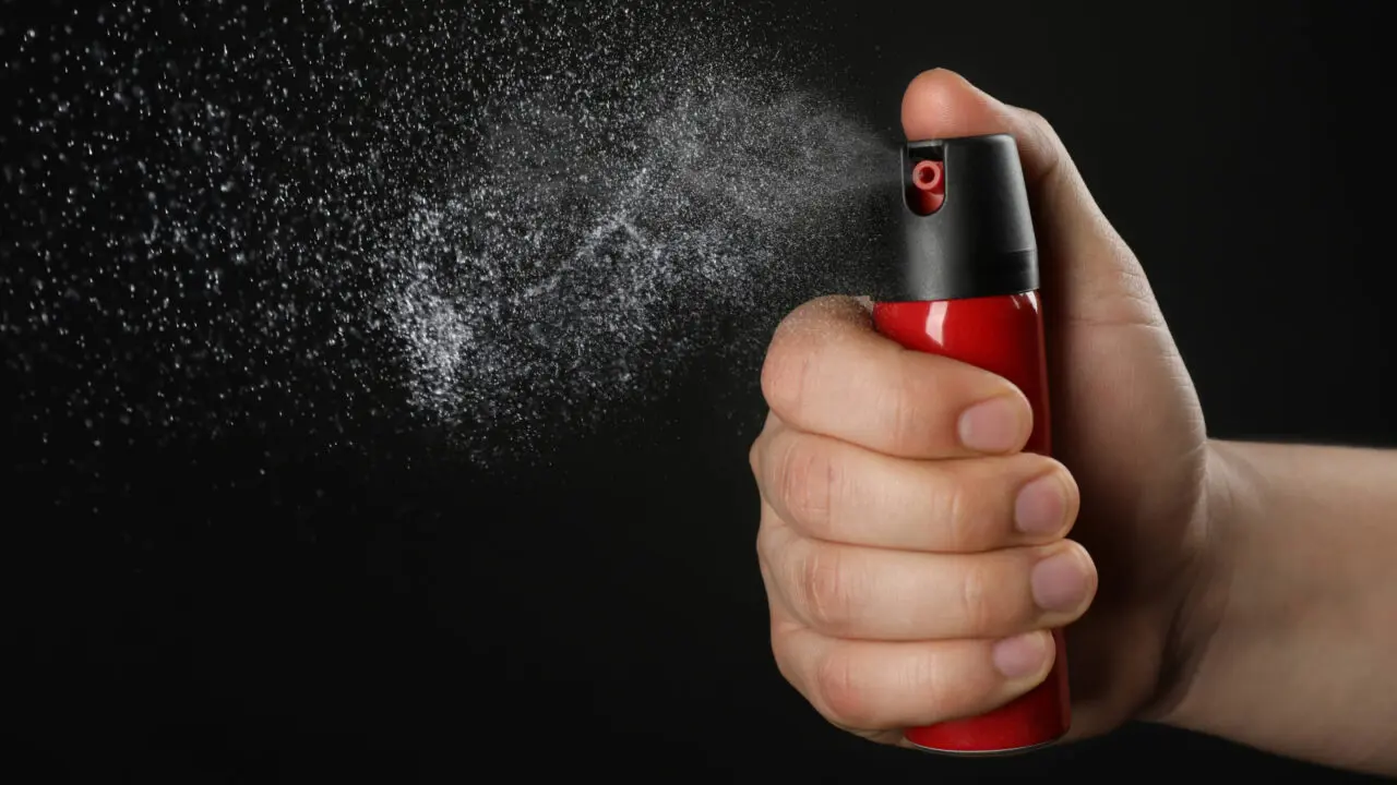 Adolescente usa spray de pimenta em sala de aula e PM é acionada, em Limeira
