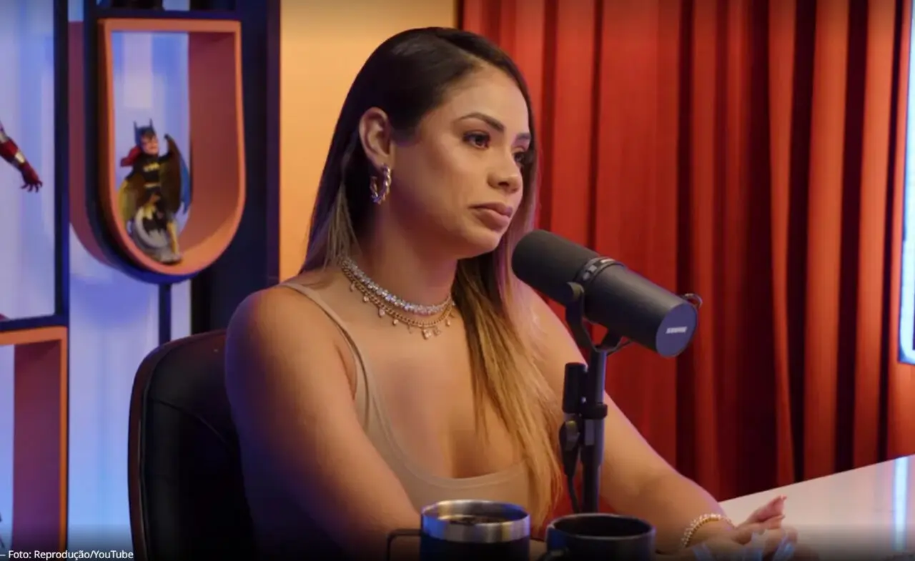 Lexa diz que descobriu doença autoimune que causa esquecimento