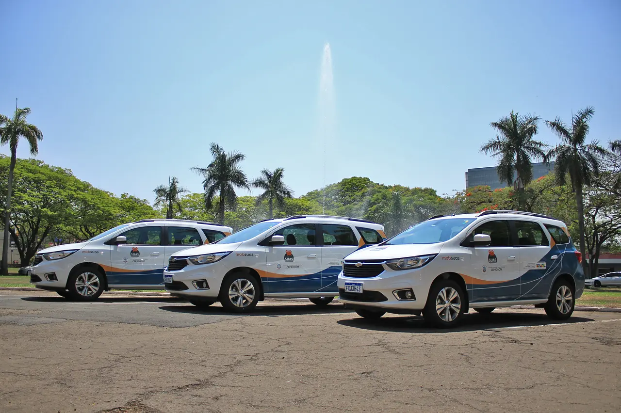 Três novos veículos são entregues à assistência social de Limeira