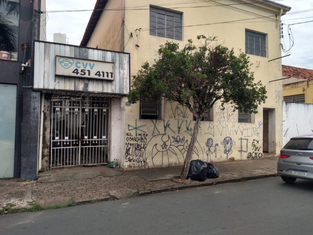 Prédio Público abandonado é invadido no Centro de Limeira