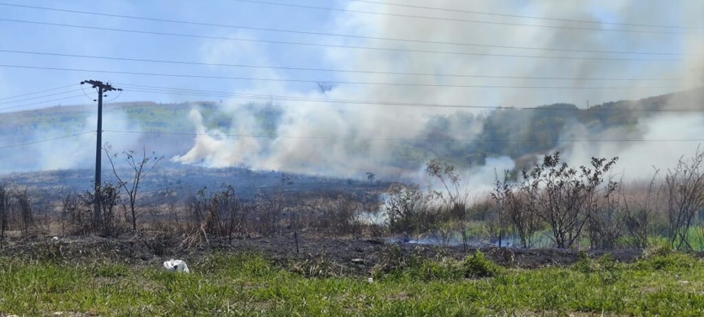 Incêndio em área verde no Geada retoma nesta quarta e fogo atinge 27 hectares