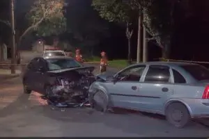 Mulher tem prejuízo ao ter cartão trocado em caixa eletrônico, em Limeira Bandidos roubam cartão e senha de vítima em caixa 24hr, em Limeira Comerciante flagra ladrões furtando sua quitanda na Vila Cristovam, em Limeira Acidente no Parque das Nações deixa 4 pessoas feridas, em Limeira