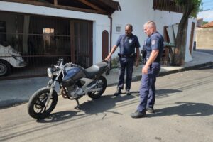 Adolescente é detido com motocicleta furtada em Limeira