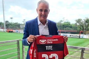Flamengo oficializa a contratação do técnico Tite até o fim de 2024