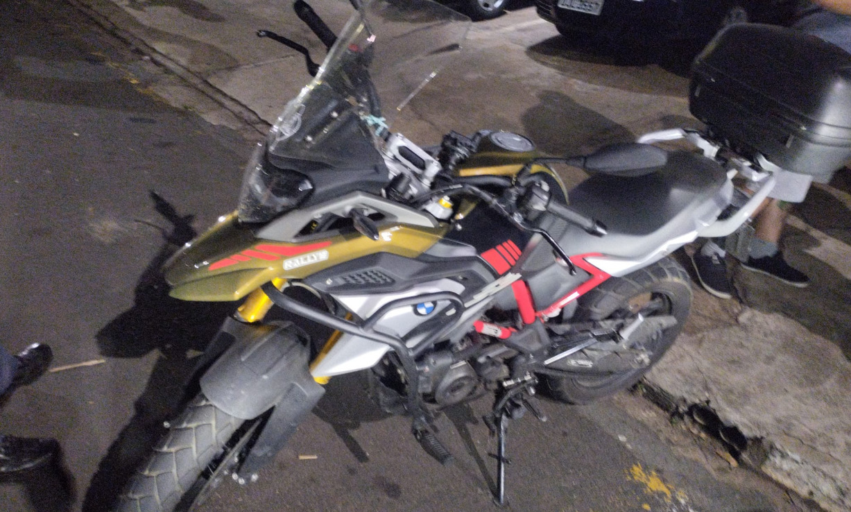 GCM recupera moto BMW furtada, em Limeira 