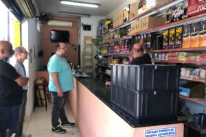 Operação fiscaliza comércio de fogos de artifício, em Limeira