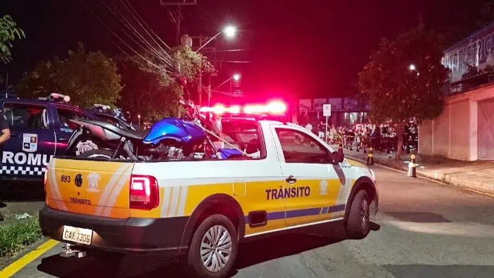 Agentes de Trânsito apreendem moto produto de furto, em Limeira 