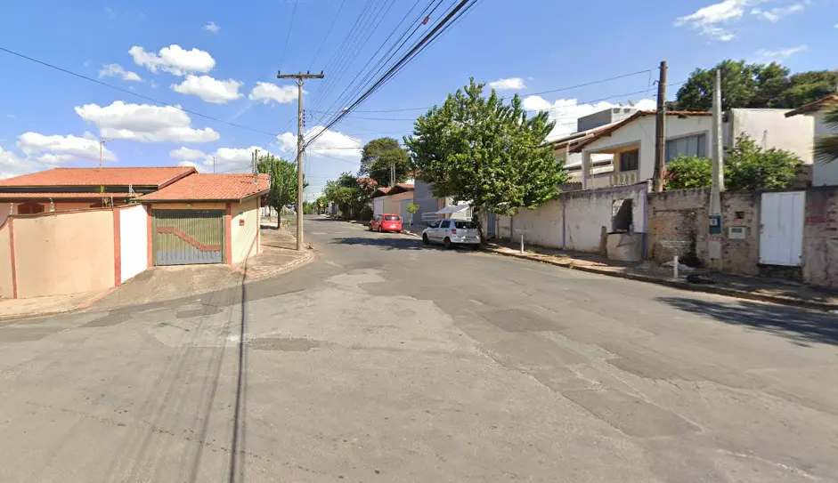 moto furtada na garagem de casa