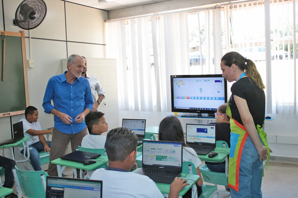 Alunos de escolas municipais de Limeira terão acesso a Programa de Educação Tecnológica 6