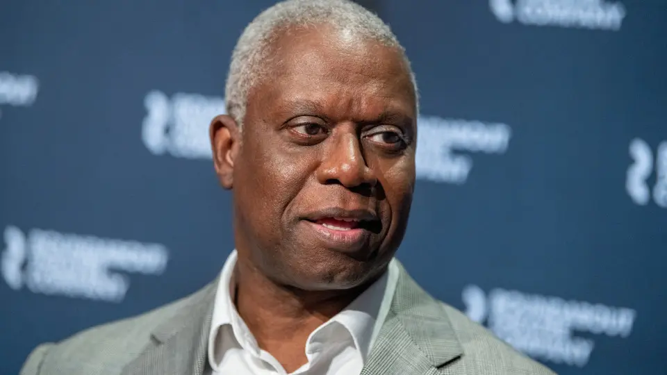 Estrela de Brooklyn Nine-Nine, Andre Braugher morre aos 61 anos
