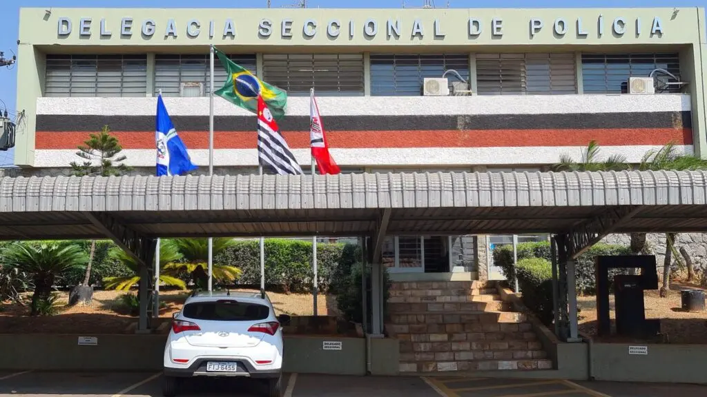 Homem preso na carceragem de Limeira danifica cela e é novamente autuado