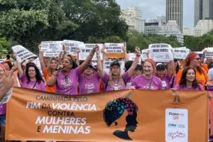 Lei que protege mulheres de violência em bares e shows é sancionada
