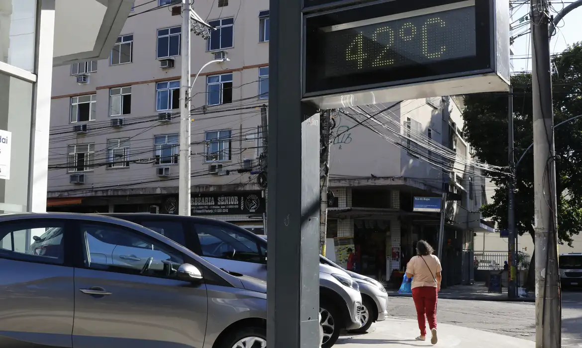 Nona onda de calor deverá atingir regiões do Brasil nesta semana