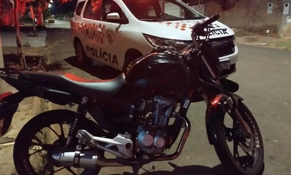 PM recupera no Belinha Ometto moto furtada, em Limeira