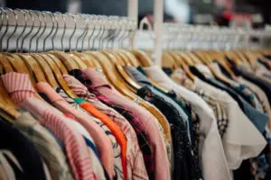 Bazar com doações da Receita Federal acontece nesta quinta e sexta-feira