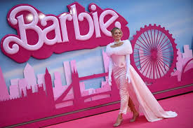 Boneca Barbie ganha versões com profissões cinematográficas
