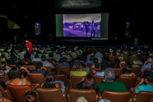 Lula sanciona leis de cota no cinema e na TV paga