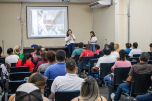 Mais de 140 candidatos são aprovados em mutirão de empregos em Limeira