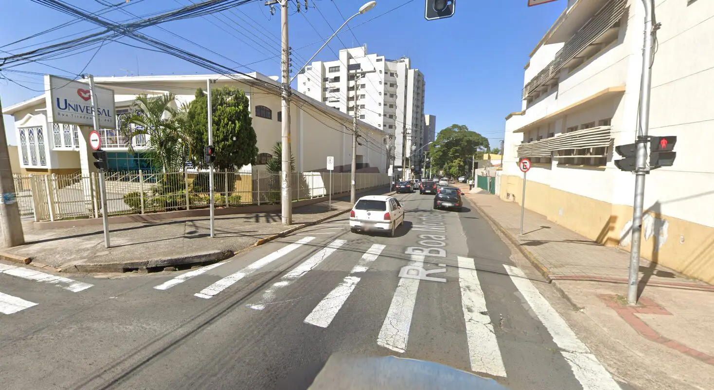 Moto é furtada na frente de igreja no Centro de Limeira