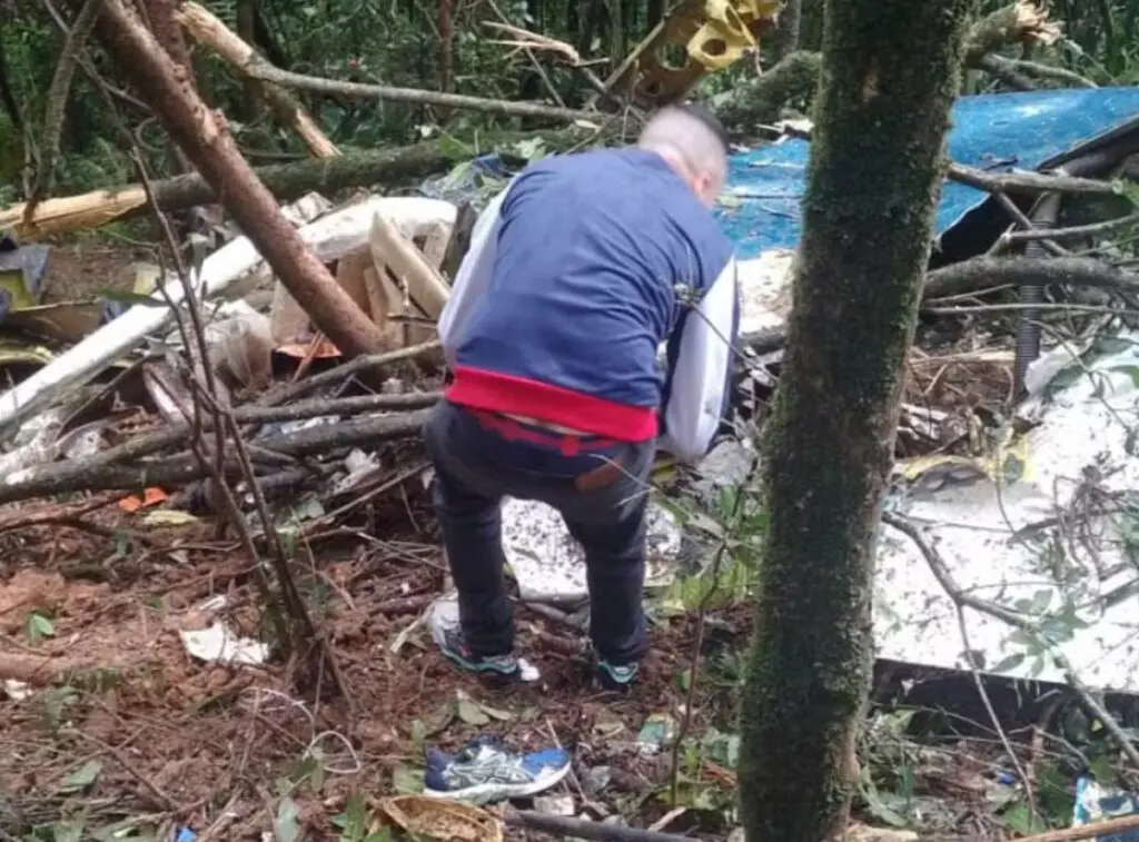 Queda de avião deixa dois mortos na Grande São Paulo nesta quinta-feira (25)