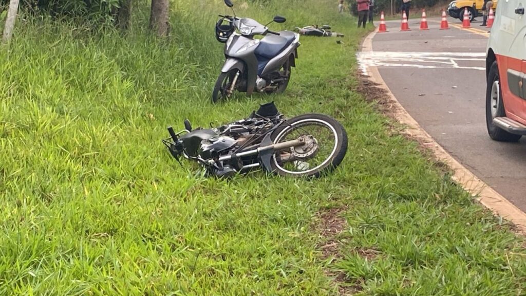 Colisão entre moto deixa um jovem de 18 anos morto na Limeira-Artur Nogueira2