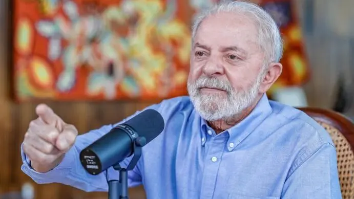Governo ameaça tirar cargo e verba de deputados que assinaram impeachment de Lula