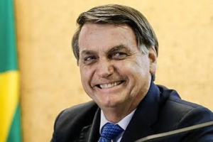 Bolsonaro traça estratégia de 'jogo de War' para frear esquerda nas capitais
