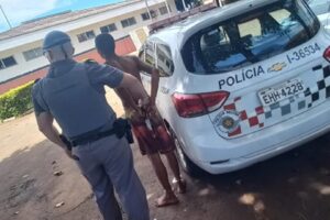 Jovem tenta fugir da PM, mas termina preso por tráfico em Iracemápolis