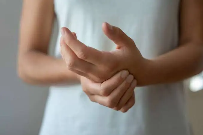 Lúpus saiba quais são os sintomas da doença