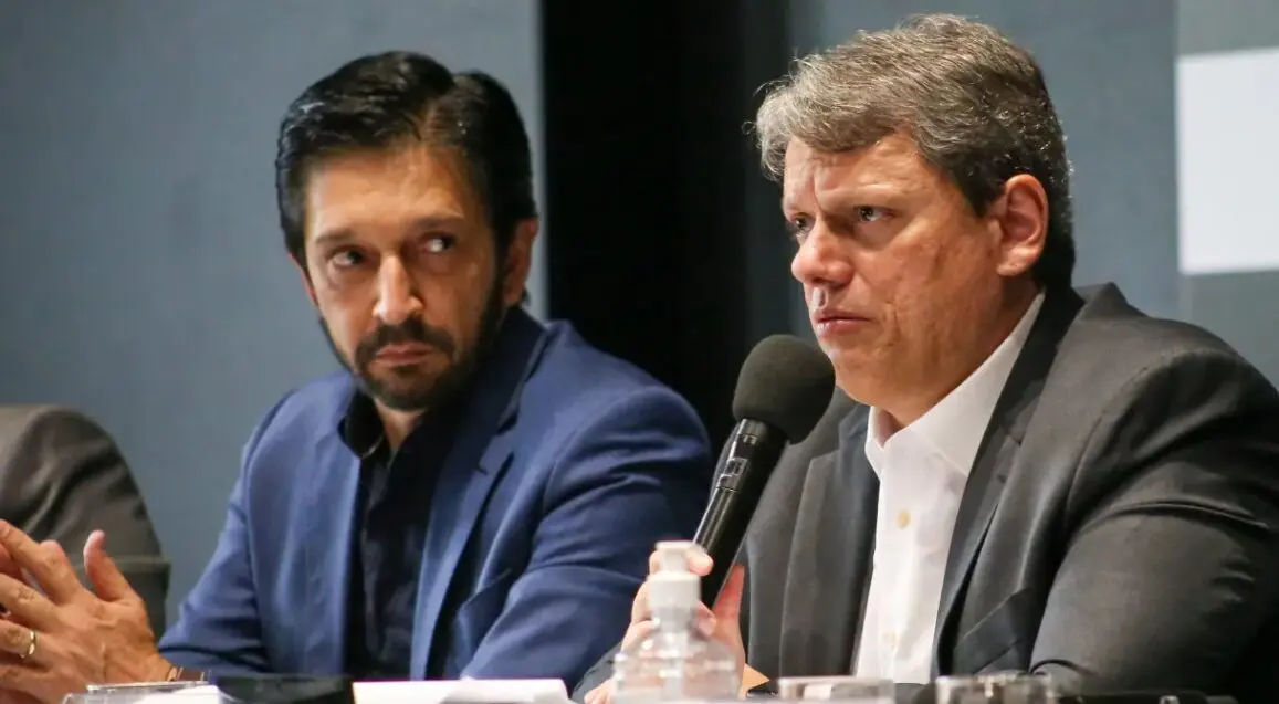 Tarcísio e Nunes vão a ato de Bolsonaro sob cobrança de fidelidade e pressão eleitoral
