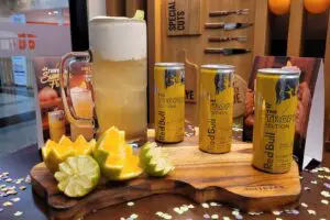 Outback lança drink com Red Bull e sem álcool; confira a receita