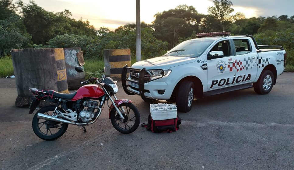 PM prende motoboy com 1 kg de drogas; ele fazia ‘disk entrega’, em Limeira