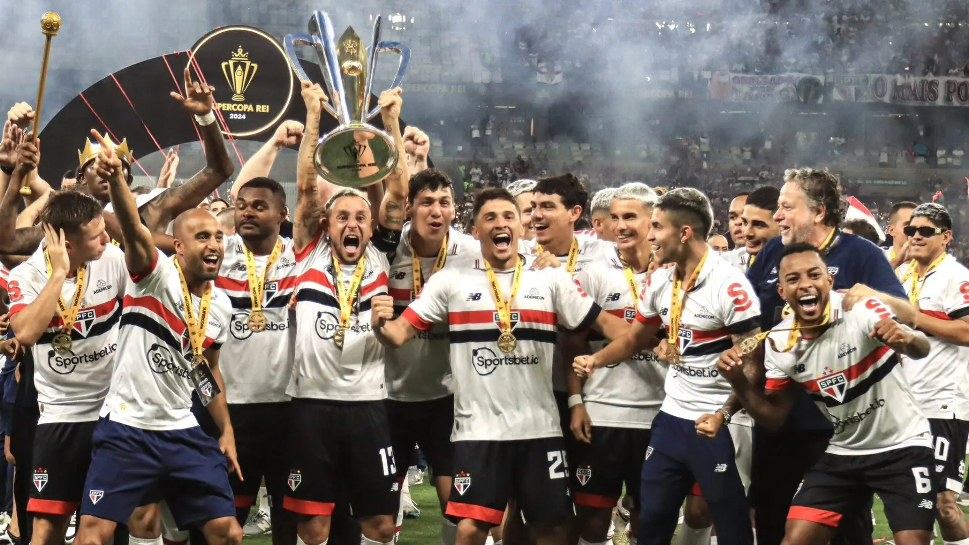 São Paulo completa lista de títulos com a Supercopa