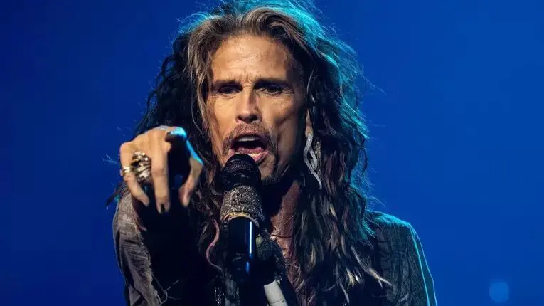 Steven Tyler, vocalista do Aerosmith, tem acusação de assédio sexual arquivada