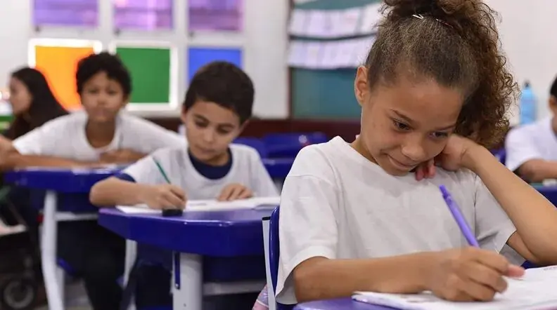 Governo anuncia construção de 1.178 creches e pré-escolas