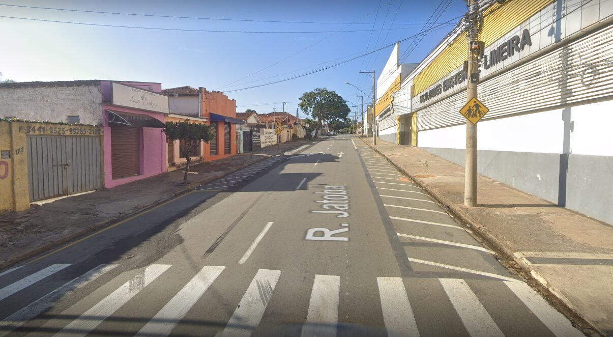 Jovem tem moto furtada na frente da faculdade na Vila Queiroz 
