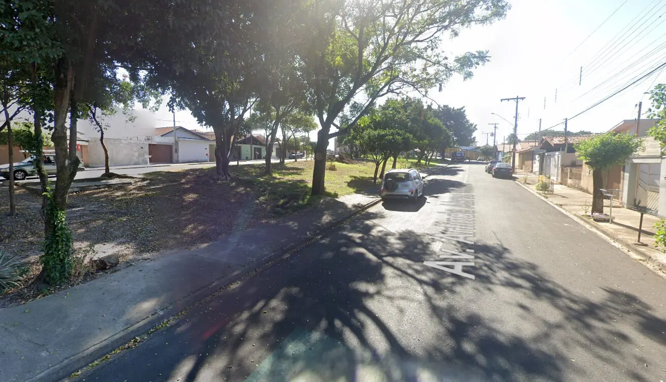 Carro é furtado na Avenida Arlinda Abreu Ribeiro, em Limeira