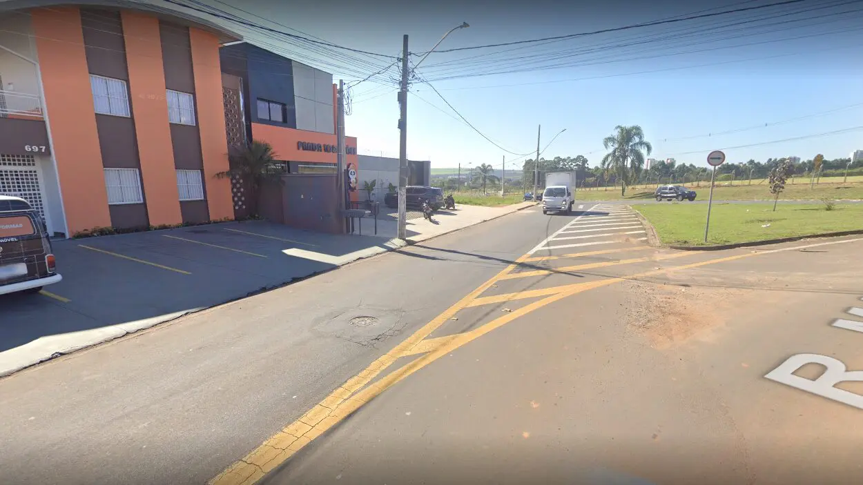 Moto é furtada enquanto vítima trabalhava no Cidade Universitária