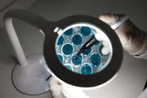 Por que ainda não há uma vacina contra o câncer