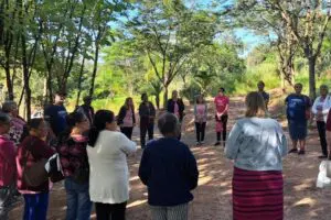 Publico-atendido-pela-Alicc-visita-Viveiro-de-Mudas