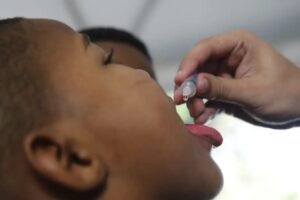 Campanha-de-vacinacao-contra-poliomielite-comeca-nesta-segunda