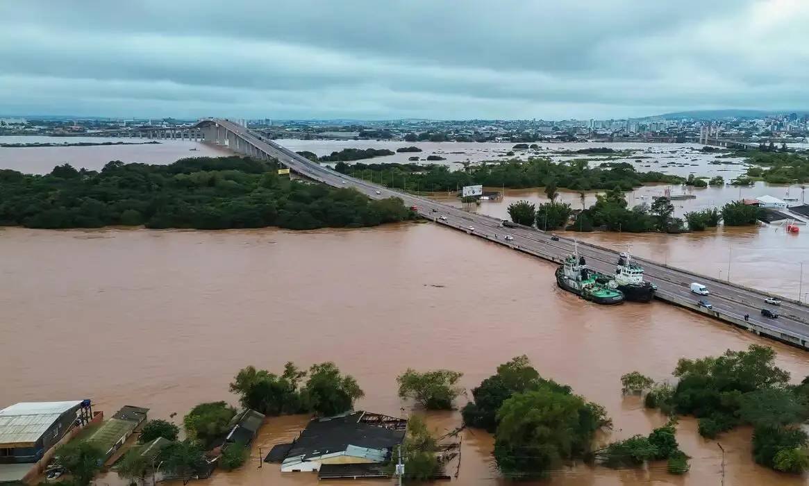 Chuvas-no-Rio-Grande-do-Sul-causam-37-mortes-e-incontaveis-prejuizos
