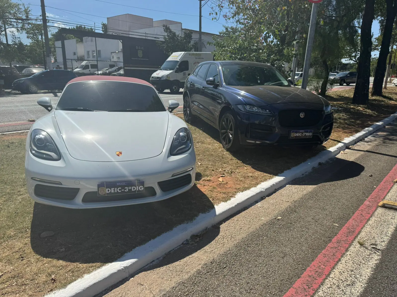 Deic apreende carros de luxo de influenciadores por jogos de azar ilegais