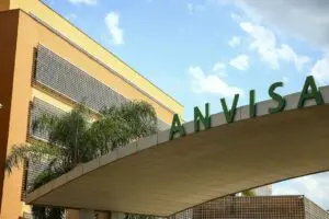 Anvisa-proibe-produtos-com-fenol-em-procedimento-de-saude-ou-estetico