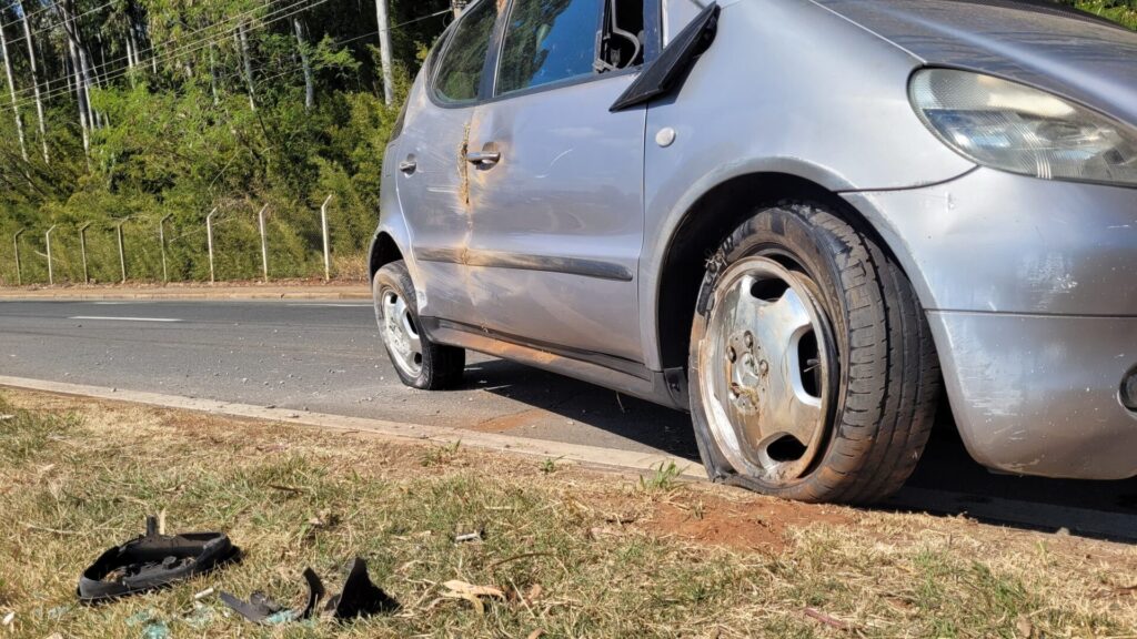 Derramamento de óleo causa acidentes no Anel Viário, em Limeira 3