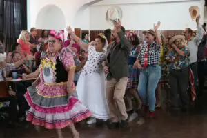 Festa-Caipira-reune-idosos-em-tarde-de-alegria-no-Gran-Sao-Joao
