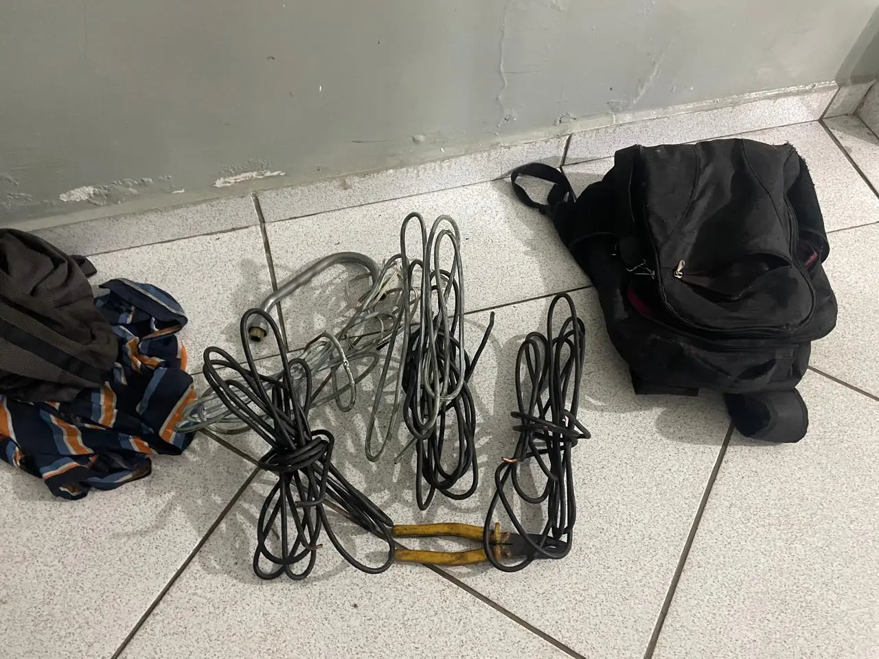 Vigilantes da AVIR detém suspeito de furto de fios em Limeira