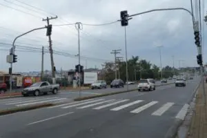Av.-Major-Jose-Levy-Sobrinho-recebe-semaforo-para-pedestres