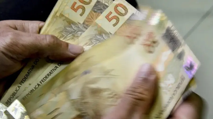 Caixa libera abono salarial do PIS/Pasep para nascidos em setembro e outubro